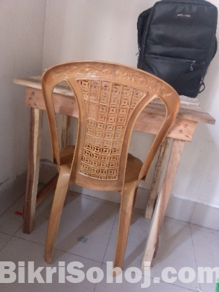 চেয়ার টেবিল